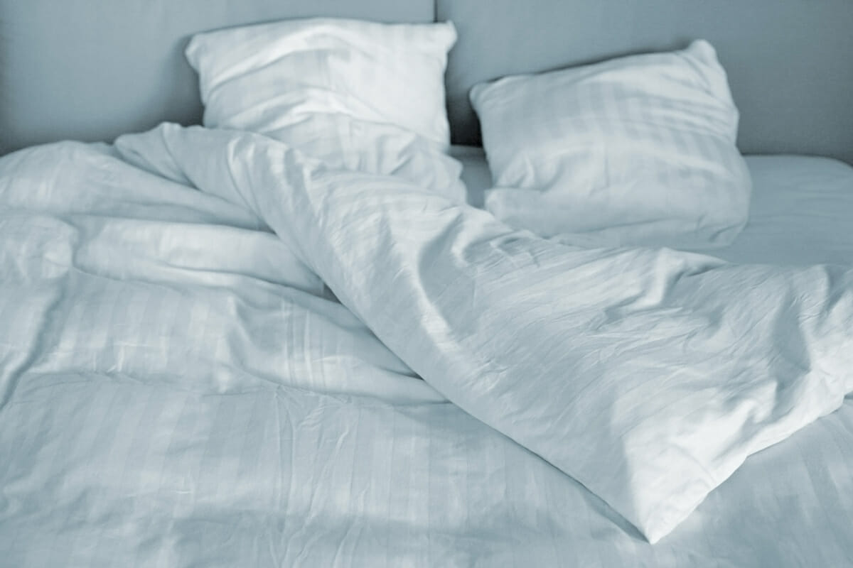 Differences Between Coverlet, Bedspread, and Duvet Cover